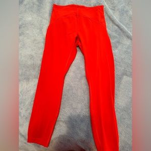 Lululemon Instill High-Rise Tight 25"
Dark Red